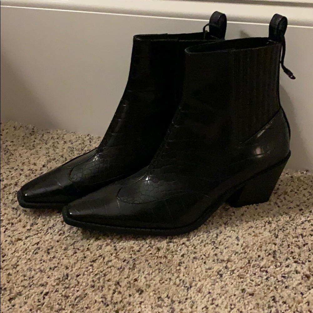 EUR 38 number USA 7.5! Never Been Used Zara